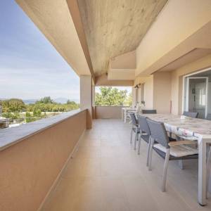 OTOK KRK, LINARDIĆI - Kuća s bazenom i pogledom na more