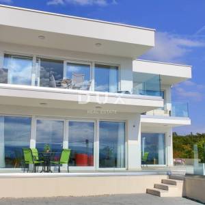 OTOK KRK, LINARDIĆI - Moderna kuća sa bazenom