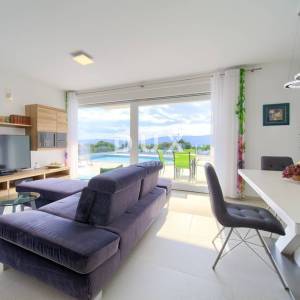 OTOK KRK, LINARDIĆI - Moderna kuća sa bazenom