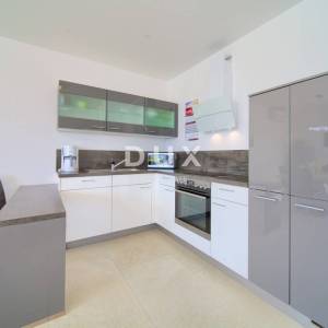 OTOK KRK, LINARDIĆI - Moderna kuća sa bazenom