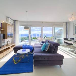 OTOK KRK, LINARDIĆI - Moderna kuća sa bazenom