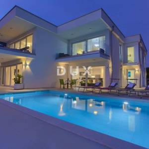 OTOK KRK, LINARDIĆI - Moderna kuća sa bazenom