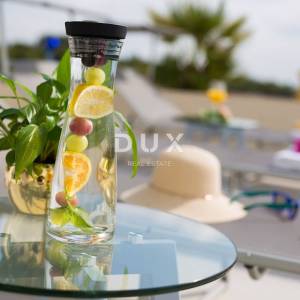 OTOK KRK, LINARDIĆI - Moderna kuća sa bazenom