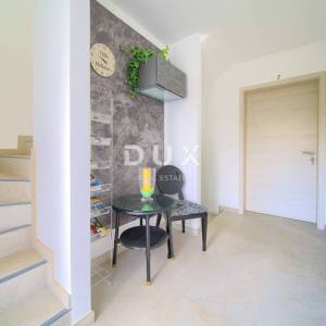 OTOK KRK, LINARDIĆI - Moderna kuća sa bazenom