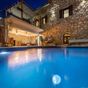 Otok Krk - Luksuzna kamena vila s bazenom