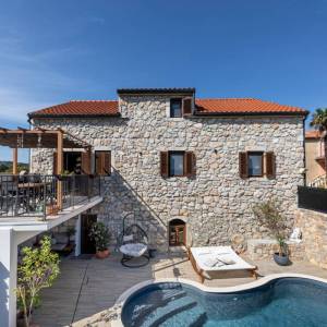 Otok Krk - Luksuzna kamena vila s bazenom