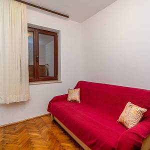 OTOK KRK, MALINSKA - Apartman prvi red do mora s parkirnim mjestom