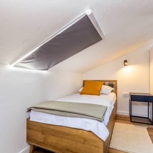 OTOK KRK,  MALINSKA - Dvojna kuća s bazenom za turistički najam