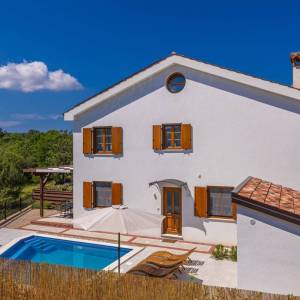 OTOK KRK,  MALINSKA - Dvojna kuća s bazenom za turistički najam