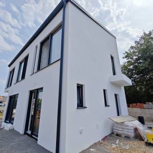 OTOK KRK, MALINSKA - Dvojna kuća s jacuzzijem i pogledom na more