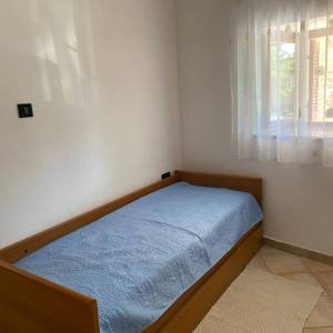 OTOK KRK, MALINSKA - Kuća prvi red do mora