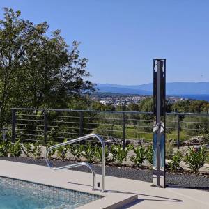 OTOK KRK, MALINSKA - Luksuzna dvojna kuća s panoramskim pogledom na more