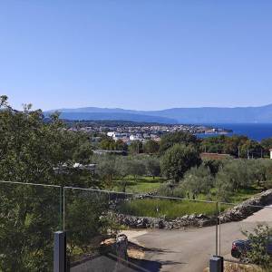 OTOK KRK, MALINSKA - Luksuzna dvojna kuća s panoramskim pogledom na more