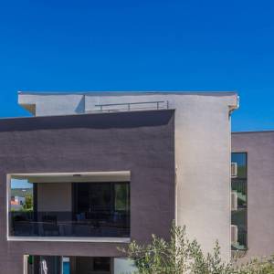 OTOK KRK, MALINSKA - Luksuzni penthouse s bazenom i panoramskim pogledom na more