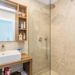 OTOK KRK, MALINSKA - Luksuzni penthouse s bazenom i panoramskim pogledom na more