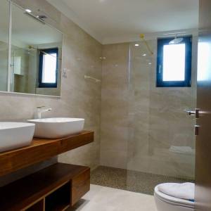 OTOK KRK, MALINSKA - Penthouse s bazenom na samo 150 metara od mora