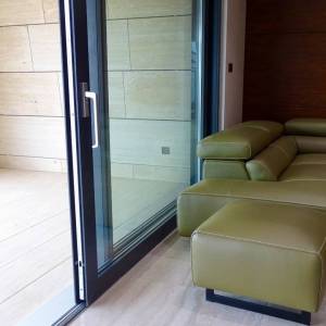 OTOK KRK, MALINSKA - Penthouse s bazenom na samo 150 metara od mora