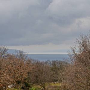 OTOK KRK, MALINSKA - Rustikalna villa s bazenom i pogledom na more