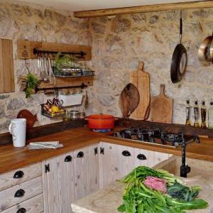 OTOK KRK, MALINSKA - Šarmantna kamena kuća s bazenom