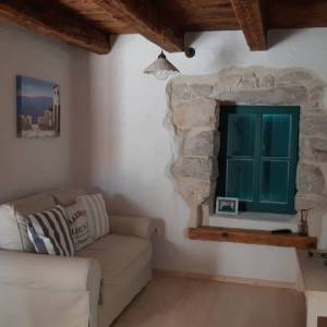 OTOK KRK, MALINSKA - Šarmantna kamena kuća s bazenom