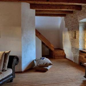 OTOK KRK, MALINSKA - Šarmantna kamena kuća s bazenom