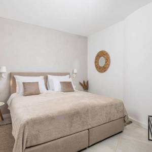 OTOK KRK, MALINSKA - Vila prvi red do mora