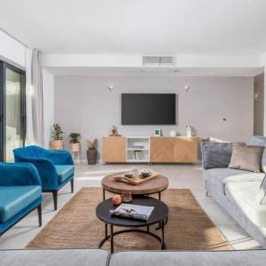 OTOK KRK, MALINSKA - Vila prvi red do mora