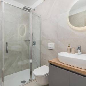 OTOK KRK, MALINSKA - Vila prvi red do mora