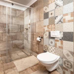 Otok Krk, okolica Dobrinja - kamena vila s bazenom