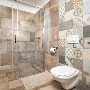 Otok Krk, okolica Dobrinja - kamena vila s bazenom