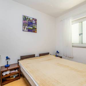 OTOK KRK, OKOLICA GRADA KRKA - kuća s bazenom s prekrasnom okućnicom