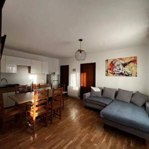 OTOK KRK, okolica Malinske - Kuća s 5 apartmana