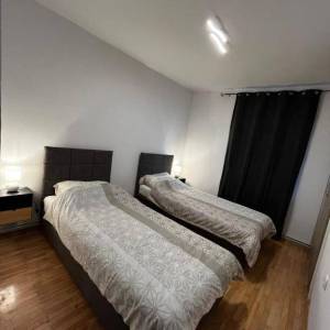 OTOK KRK, okolica Malinske - Kuća s 5 apartmana