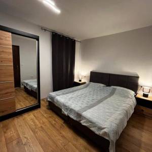 OTOK KRK, okolica Malinske - Kuća s 5 apartmana