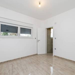 OTOK KRK, okolica Malinske - Luksuzna vila s bazenom i pogledom na more