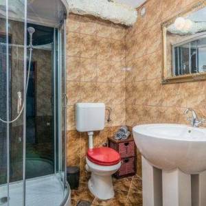 OTOK KRK, okolica Šila - Kamena kuća s bazenom