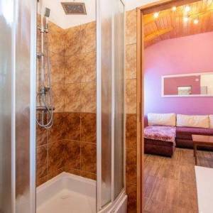 OTOK KRK, okolica Šila - Kamena kuća s bazenom