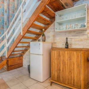 OTOK KRK, okolica Šila - Kamena kuća s bazenom