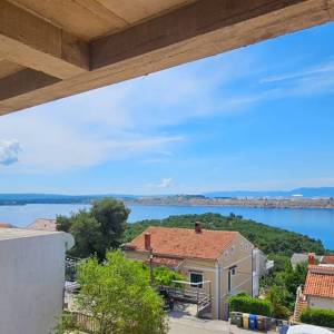 OTOK KRK, OMIŠALJ - Dvosobni apartman s pogledom na more