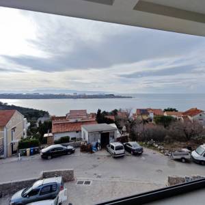 OTOK KRK, OMIŠALJ - Dvosobni apartman s pogledom na more