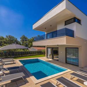 OTOK KRK, OMIŠALJ - Moderna dvoja kuća s bazenom