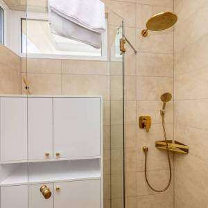 OTOK KRK, OMIŠALJ - Moderna dvoja kuća s bazenom