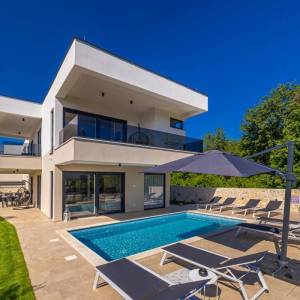 OTOK KRK, OMIŠALJ - Moderna dvoja kuća s bazenom