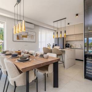 OTOK KRK, OMIŠALJ - Moderna dvoja kuća s bazenom