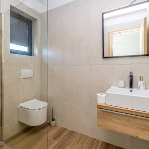 OTOK KRK, PORAT - Dvoetažni apartman s bazenom