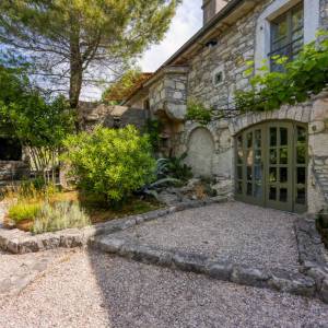 OTOK KRK - Prekrasno imanje s dvije kamene kuće