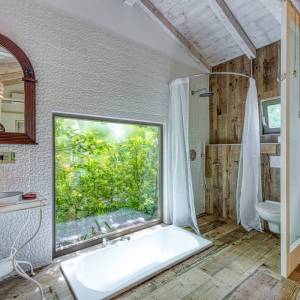 OTOK KRK - Prekrasno imanje s dvije kamene kuće