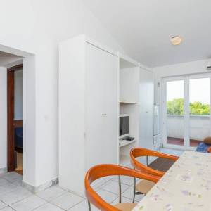 OTOK KRK, PUNAT - Kuća prvi red do mora