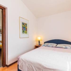 OTOK KRK, PUNAT - Kuća prvi red do mora