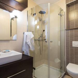 OTOK KRK, PUNAT - Kuća prvi red do mora